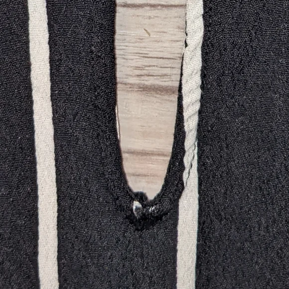 LOFT Black and White Striped Romper, Plus Size 18 GUC - Picture 5 of 6